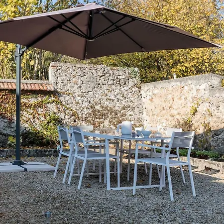 Holiday home L'heure Bleue Orbais